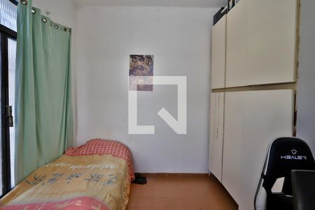 Casa à venda com 172m², 3 quartos e 2 vagas Casa à venda com 172m², 3 quartos e 2 vagasEscritório