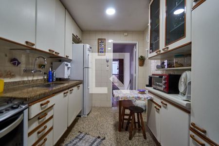 Casa de condomínio à venda com 185m², 3 quartos e 1 vaga Casa de condomínio à venda com 185m², 3 quartos e 1 vagaCozinha