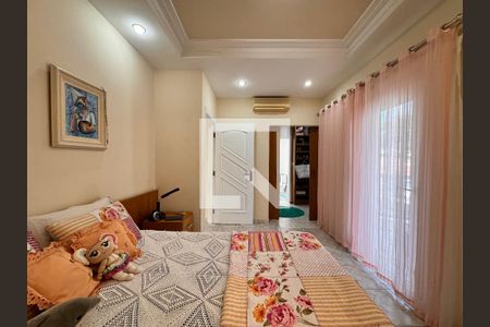 Casa à venda com 335m², 5 quartos e 3 vagas Casa à venda com 335m², 5 quartos e 3 vagasSuíte 1