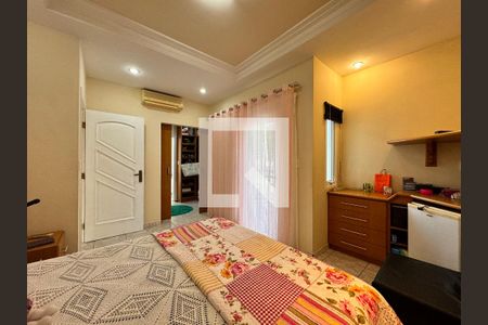 Casa à venda com 335m², 5 quartos e 3 vagas Casa à venda com 335m², 5 quartos e 3 vagasSuíte 1