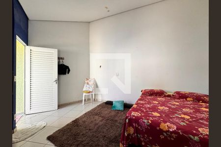 Casa à venda com 335m², 5 quartos e 3 vagas Casa à venda com 335m², 5 quartos e 3 vagasEdicula