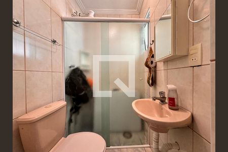 Casa à venda com 335m², 5 quartos e 3 vagas Casa à venda com 335m², 5 quartos e 3 vagasBanheiro de serviço