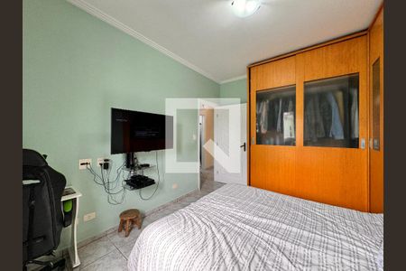 Casa à venda com 335m², 5 quartos e 3 vagas Casa à venda com 335m², 5 quartos e 3 vagasQuarto 2