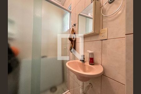 Casa à venda com 335m², 5 quartos e 3 vagas Casa à venda com 335m², 5 quartos e 3 vagasBanheiro de serviço