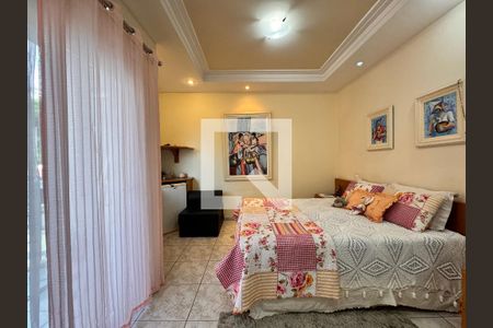 Casa à venda com 335m², 5 quartos e 3 vagas Casa à venda com 335m², 5 quartos e 3 vagasSuíte 1