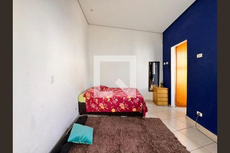 Casa à venda com 335m², 5 quartos e 3 vagas Casa à venda com 335m², 5 quartos e 3 vagasEdícula