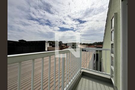 Casa à venda com 335m², 5 quartos e 3 vagas Casa à venda com 335m², 5 quartos e 3 vagasSacada