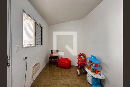 Casa à venda com 335m², 5 quartos e 3 vagas Casa à venda com 335m², 5 quartos e 3 vagasQuarto de Serviço