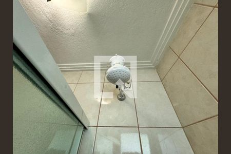 Casa à venda com 335m², 5 quartos e 3 vagas Casa à venda com 335m², 5 quartos e 3 vagasBanheiro de serviço