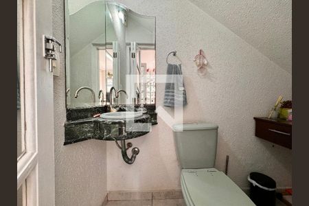 Casa à venda com 335m², 5 quartos e 3 vagas Casa à venda com 335m², 5 quartos e 3 vagasLavabo