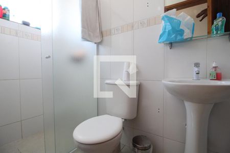 Casa à venda com 112m², 2 quartos e 2 vagasBanheiro da Suíte 1