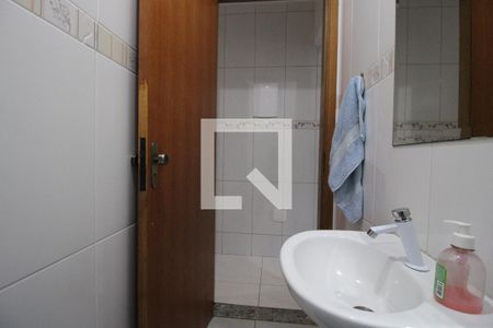 Casa à venda com 112m², 2 quartos e 2 vagasLavabo