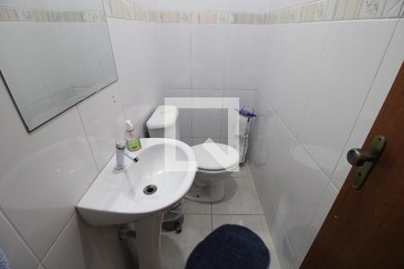 Casa à venda com 112m², 2 quartos e 2 vagasLavabo