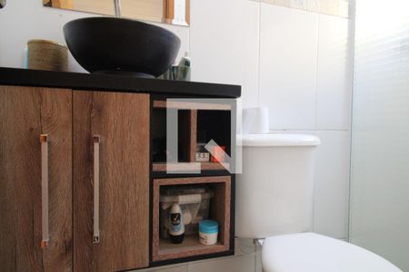 Casa à venda com 112m², 2 quartos e 2 vagasBanheiro da Suíte 2