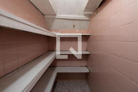Casa à venda com 150m², 3 quartos e sem vaga Casa à venda com 150m², 3 quartos e sem vagaDespensa