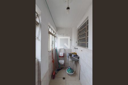 Apartamento à venda com 60m², 2 quartos e 1 vaga Apartamento à venda com 60m², 2 quartos e 1 vagaCozinha e Área de Serviço