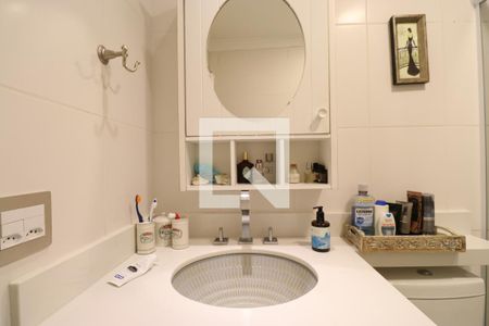 Apartamento à venda com 108m², 3 quartos e 2 vagasBanheiro da Suíte