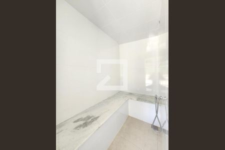 Casa de condomínio à venda com 290m², 4 quartos e 4 vagas Casa de condomínio à venda com 290m², 4 quartos e 4 vagasSauna