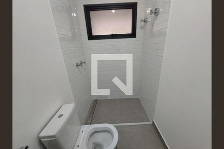 Casa à venda com 515m², 4 quartos e 4 vagasBanheiro do Quarto 1