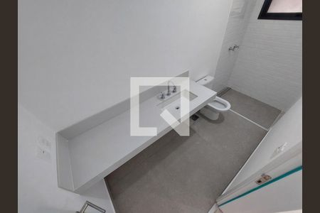 Casa à venda com 515m², 4 quartos e 4 vagasBanheiro do Quarto 1