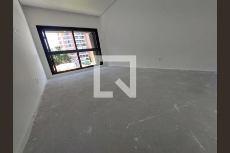 Casa à venda com 515m², 4 quartos e 4 vagasQuarto Suíte