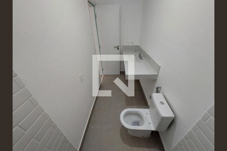 Casa à venda com 707m², 5 quartos e 6 vagas Casa à venda com 707m², 5 quartos e 6 vagasBanheiro da Suíte