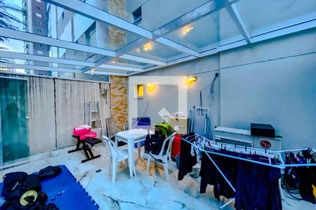 Apartamento para alugar com 81m², 1 quarto e 1 vagaVaranda