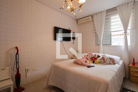 Casa à venda com 330m², 3 quartos e 4 vagas Casa à venda com 330m², 3 quartos e 4 vagasSuíte 2