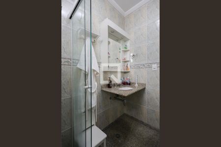 Casa à venda com 330m², 3 quartos e 4 vagas Casa à venda com 330m², 3 quartos e 4 vagasBanheiro da Suíte 2