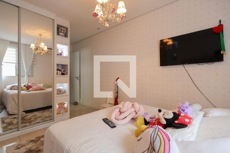 Casa à venda com 330m², 3 quartos e 4 vagas Casa à venda com 330m², 3 quartos e 4 vagasSuíte 2