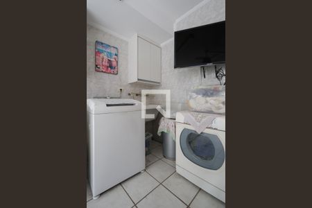 Casa à venda com 330m², 3 quartos e 4 vagas Casa à venda com 330m², 3 quartos e 4 vagasÁrea de serviço