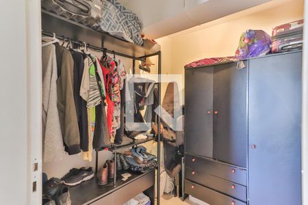 Apartamento à venda com 60m², 3 quartos e 1 vaga Apartamento à venda com 60m², 3 quartos e 1 vagaQuarto Closet