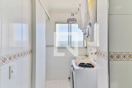 Apartamento à venda com 60m², 3 quartos e 1 vaga Apartamento à venda com 60m², 3 quartos e 1 vagaCozinha e Área de Serviço