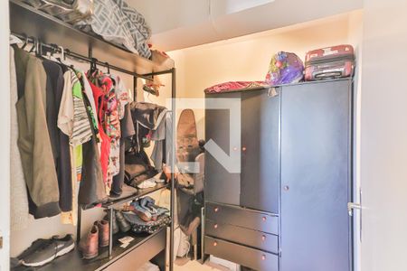 Apartamento à venda com 60m², 3 quartos e 1 vaga Apartamento à venda com 60m², 3 quartos e 1 vagaQuarto Closet