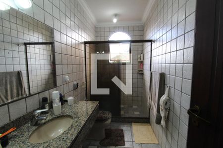 Casa à venda com 350m², 3 quartos e 3 vagasBanheiro social