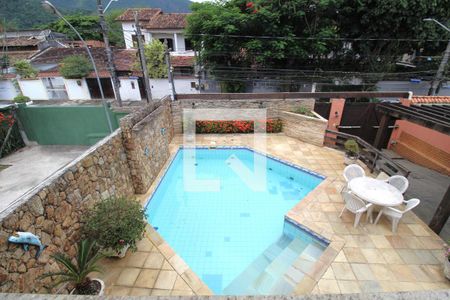 Casa à venda com 350m², 3 quartos e 3 vagasVaranda da suíte 1 - Vista