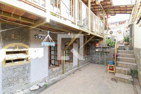 Casa à venda com 98m², 2 quartos e 1 vaga Casa à venda com 98m², 2 quartos e 1 vagaEntrada