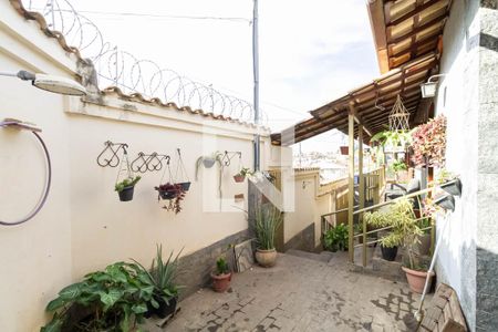 Casa à venda com 98m², 2 quartos e 1 vaga Casa à venda com 98m², 2 quartos e 1 vagaEntrada