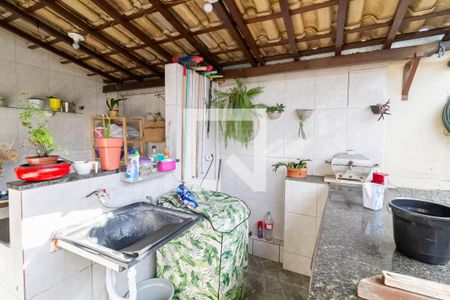 Casa à venda com 98m², 2 quartos e 1 vaga Casa à venda com 98m², 2 quartos e 1 vagaÁrea de serviço