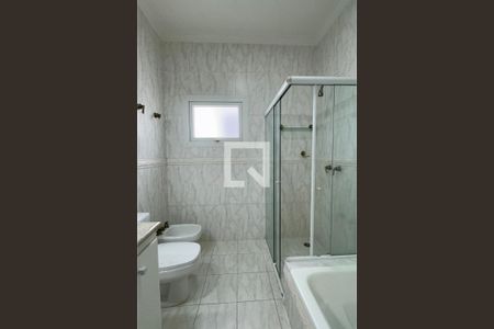 Casa de condomínio à venda com 400m², 4 quartos e 4 vagasBanheiro da Suíte 1