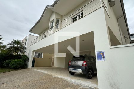 Casa de condomínio à venda com 400m², 4 quartos e 4 vagasGaragem