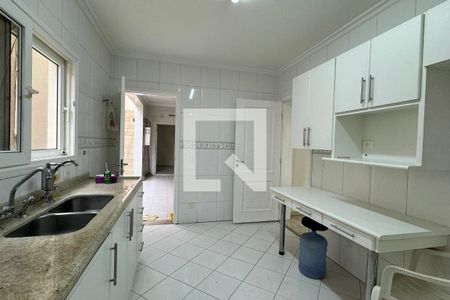 Casa de condomínio à venda com 400m², 4 quartos e 4 vagasCozinha 2