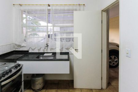 Casa à venda com 150m², 3 quartos e 4 vagasQuarto de Serviço