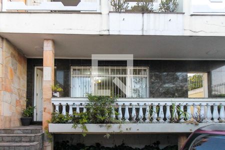 Casa à venda com 150m², 3 quartos e 4 vagasGaragem 02