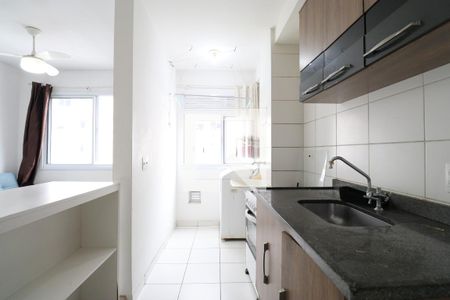 Cozinha de apartamento para alugar com 1 quarto, 31m² em Água Branca, São Paulo