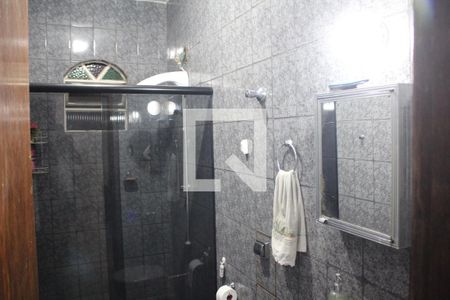 Casa à venda com 320m², 3 quartos e 2 vagasBanheiro