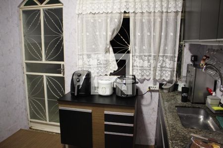 Casa à venda com 320m², 3 quartos e 2 vagasCozinha