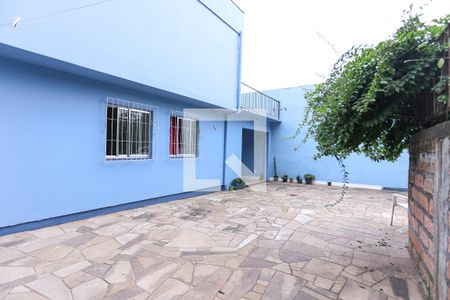 Casa à venda com 320m², 5 quartos e 6 vagas Casa à venda com 320m², 5 quartos e 6 vagasPátio