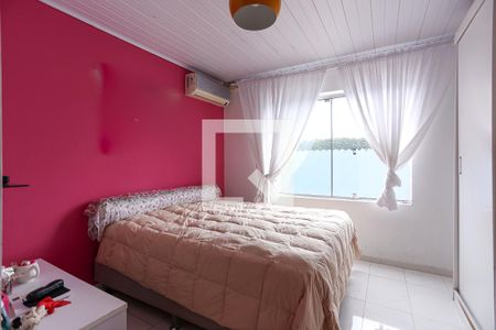 Casa à venda com 320m², 5 quartos e 6 vagas Casa à venda com 320m², 5 quartos e 6 vagasQuarto 4