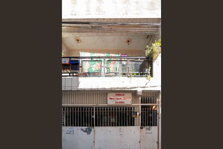 Casa à venda com 100m², 5 quartos e 1 vagaFachada